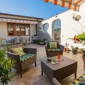  Appartamento Sunny Courtyard Italia